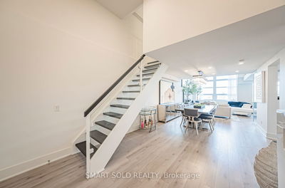 Unit 825 — 111 St Clair Ave, Toronto - Yonge-St. Clair image-0-1