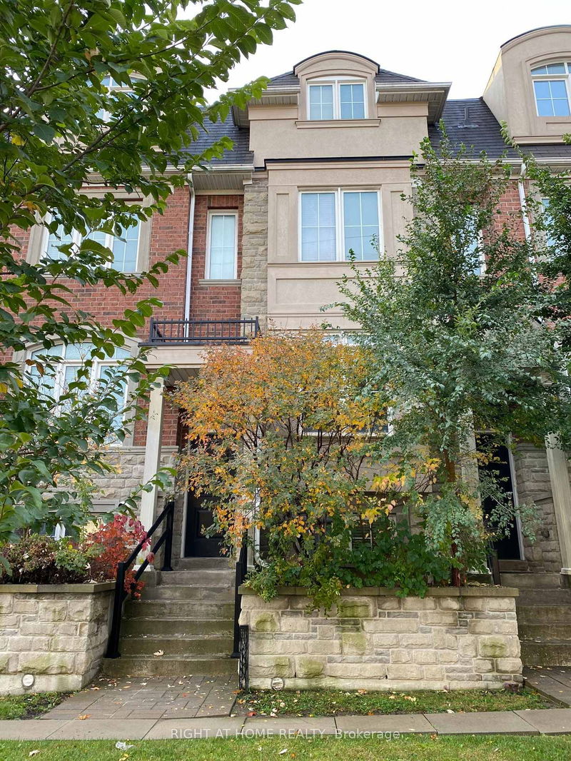 home for lease on 137B Finch Avenue E
