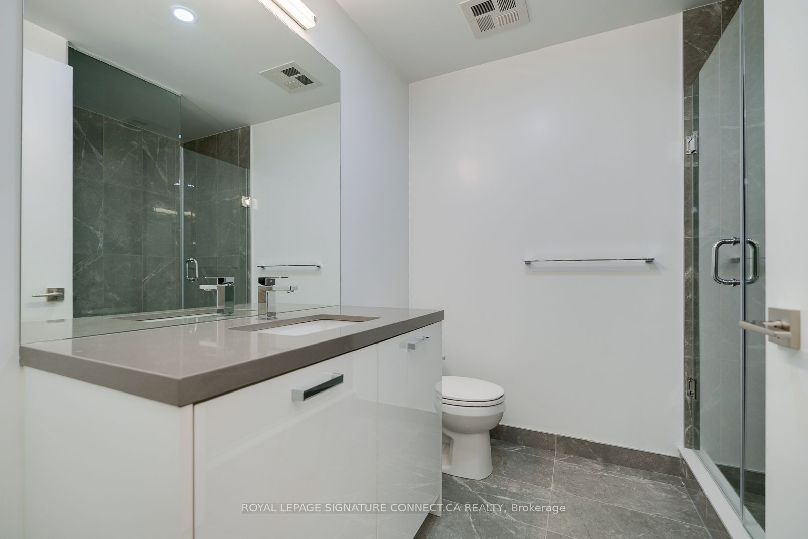 195 McCaul Street, Unit 322 - Photo 12