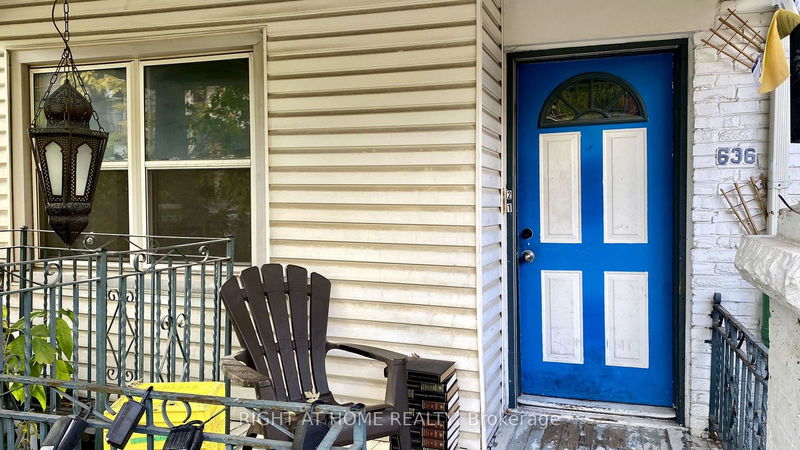 home for lease on 1-636 Manning Avenue