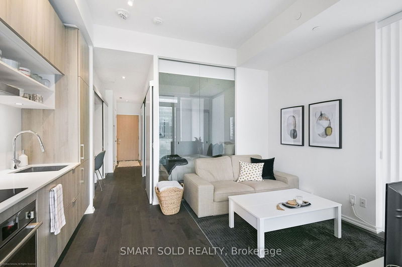 home for lease on 915-5 Soudan Avenue