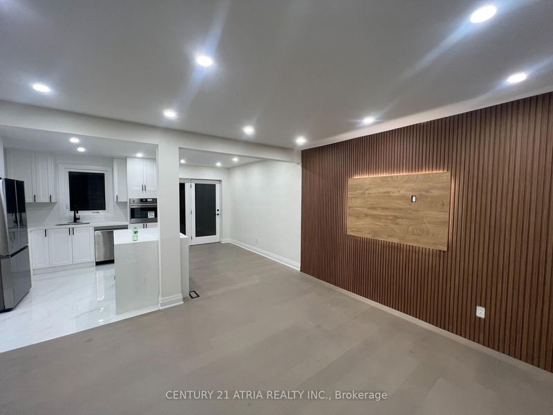 home for lease on 389 Horsham Avenue