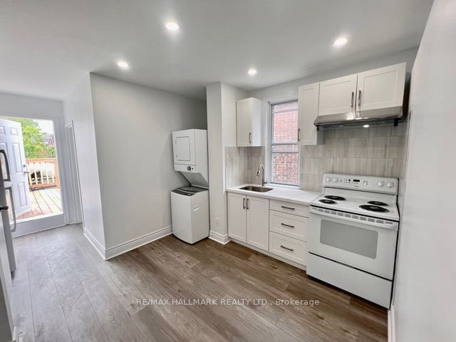 home for lease on 2-454 Bloor Street W