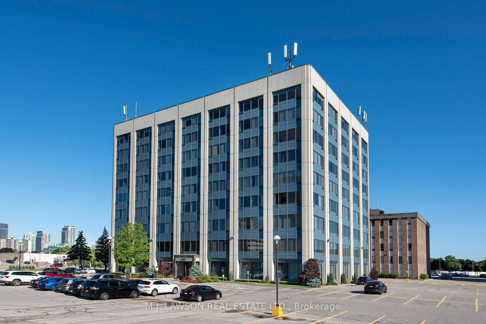 200 Consumers Road, Unit 310