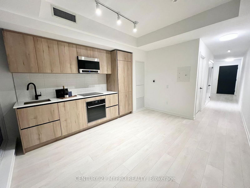 home for lease on 204-127 Broadway Avenue