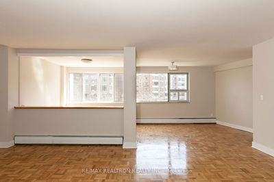 Unit 1501 — 9 Deer Park Cres, Toronto - Yonge-St. Clair image-0-1