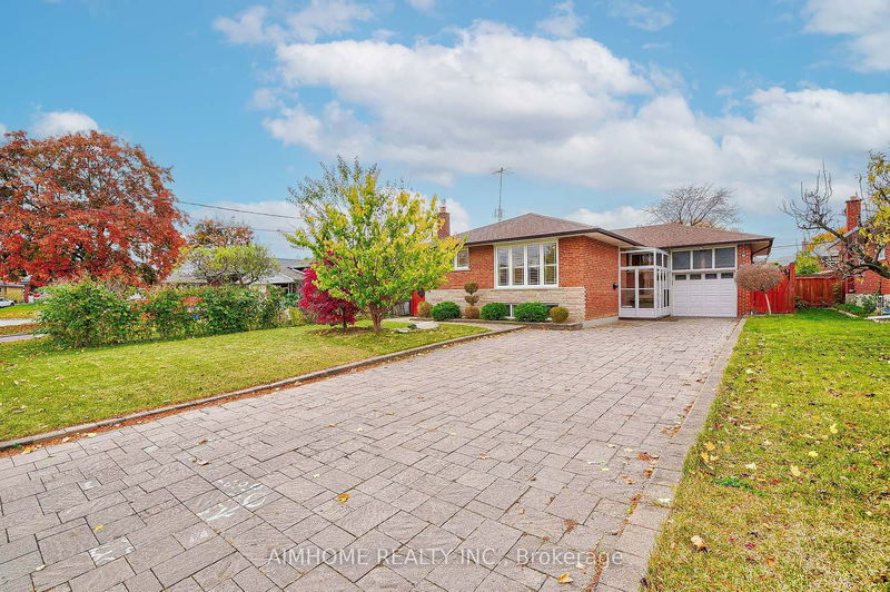 home for sale on 6 Wyndcliff Crescent