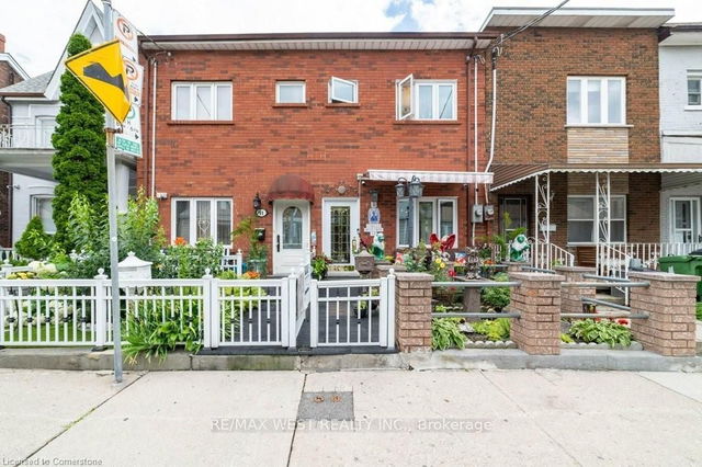 13 Rolyat Street