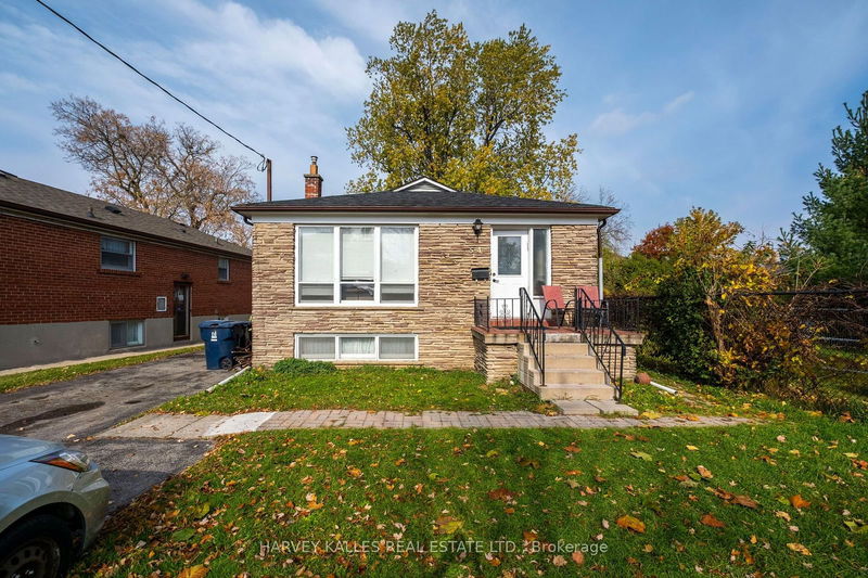 54 Clanton Park Rd, Toronto, Ontario (MLS C10410869)