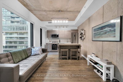 Unit 402 — 11 Charlotte St, Toronto - Waterfront Communities C1 image-0-4