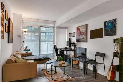 Unit 807 — 70 Queens Wharf Rd, Toronto - Waterfront Communities C1 image-0-4