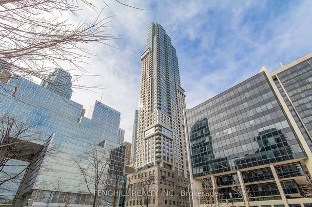 4404 - 88 Scott Street