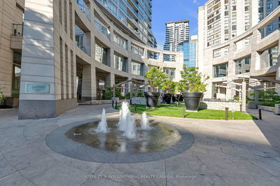 Unit 5202 — 2191 Yonge St, Toronto - Mount Pleasant West image-0-1