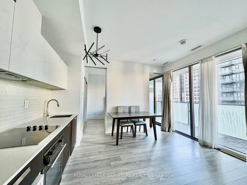 901 - 50 Charles St E, Toronto, M4Y 0C3 | Image 2