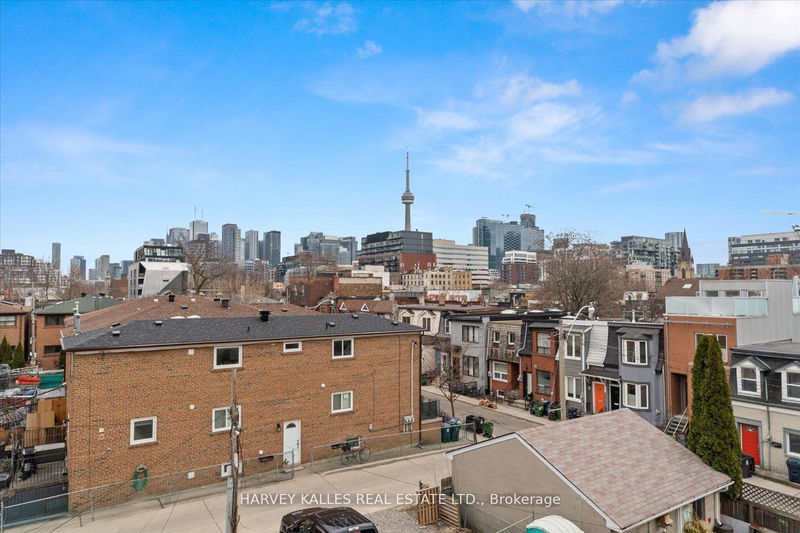 11 1/2 Palmerston Ave, Toronto, Ontario (MLS C10414312)