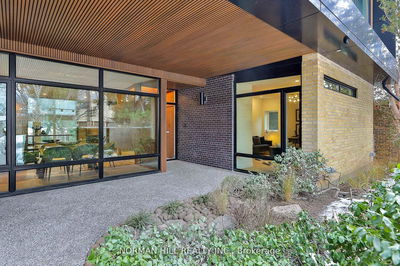 15 Citation Dr, Toronto - Bayview Village image-0-2