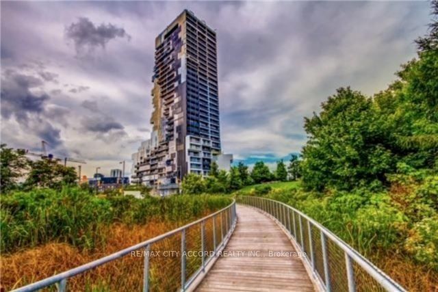 home for lease on 2306-170 Bayview Avenue