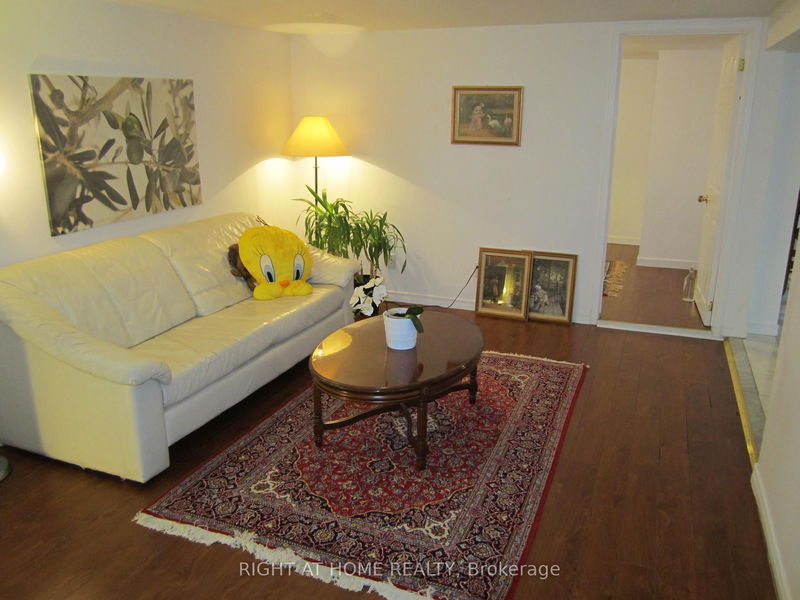 home for lease on Bsmt-194 Homewood Avenue