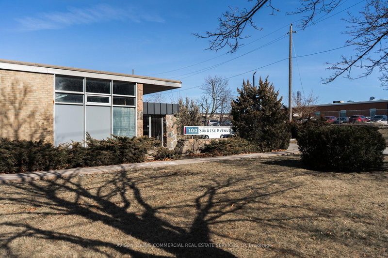 106B - 100 Sunrise Ave, Toronto, M4A 1B3 | Image 2