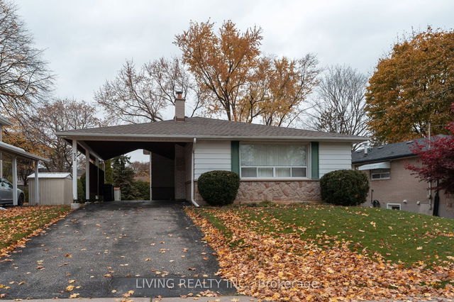 32 Marowyne Drive