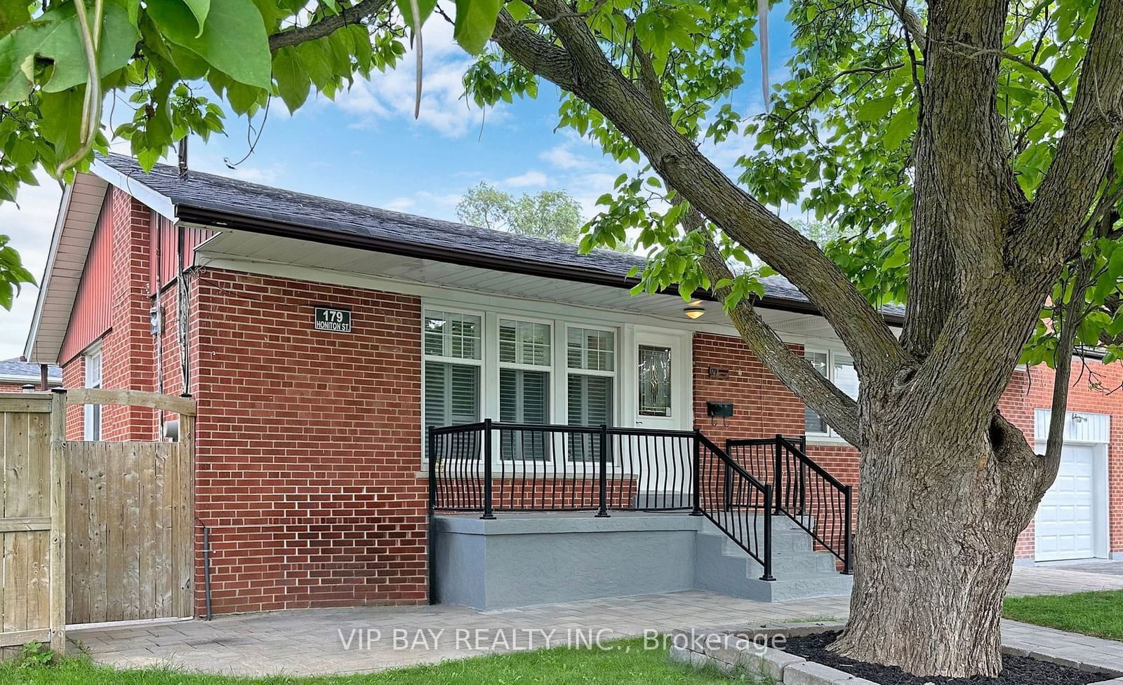 Detached House leased at Upper-179 Honiton Street, Toronto, Bathurst Manor, M3H 5N3 - MLS: C10418542