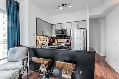Unit 502 — 83 Redpath Ave, Toronto - Mount Pleasant West image-0-1