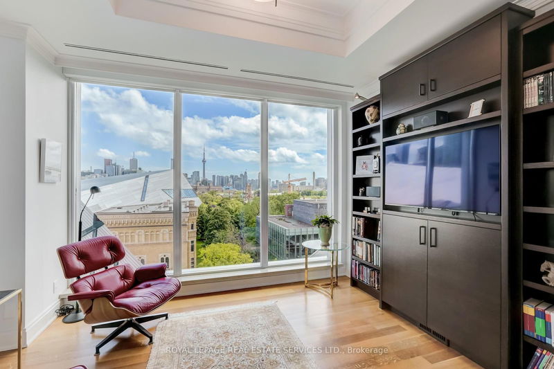home for sale on 902-206 Bloor Street W