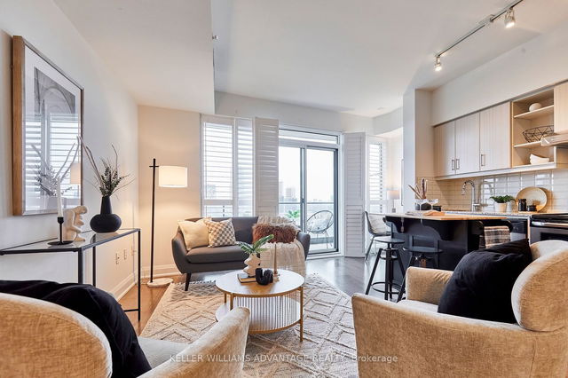 Lph17 - 160 Vanderhoof Avenue