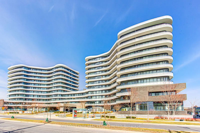 home for lease on 902-99 The Donway  W