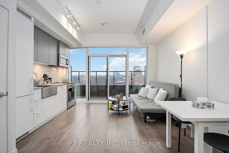 home for lease on 519-270 Dufferin Street