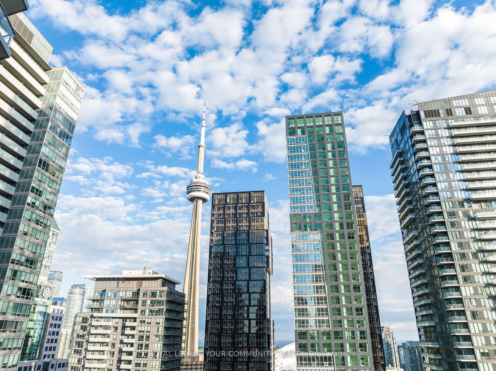 327 King Street W, Unit 4301 - Photo 9