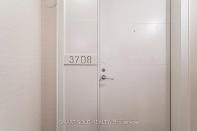 Unit 3708 — 38 grenville Street — photo 3