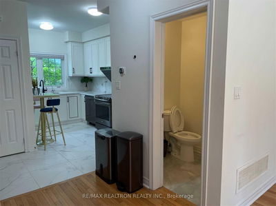 Unit B — 171 Finch Ave, Toronto - Willowdale East image-0-2