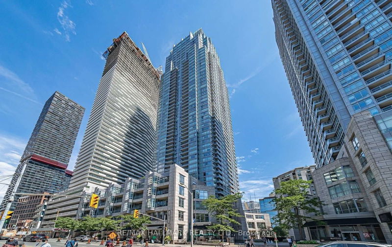 2191 Yonge St #709, Toronto, Ontario (MLS C10422990)