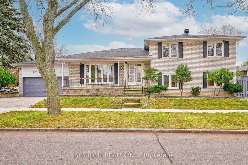 home for sale on 34 Mandel Crescent