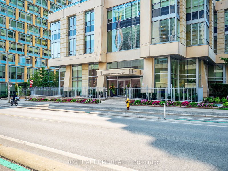 500 Sherbourne St #2604, Toronto, Ontario (MLS C10424132)