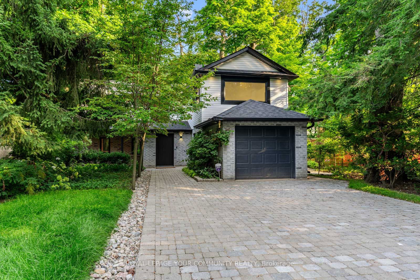 Building at 37 Kimbark Boulevard, Toronto, Lawrence Park South