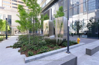 Unit 1708 — 1080 Bay St, Toronto - Bay Street Corridor image-0-1