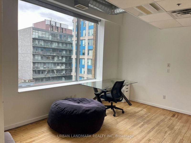 601 - 460 Richmond St W, Toronto, M5V 1Y1 | Image 2