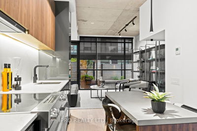 Unit 25 — 12 Dervock Cres, Toronto - Bayview Village image-0-4