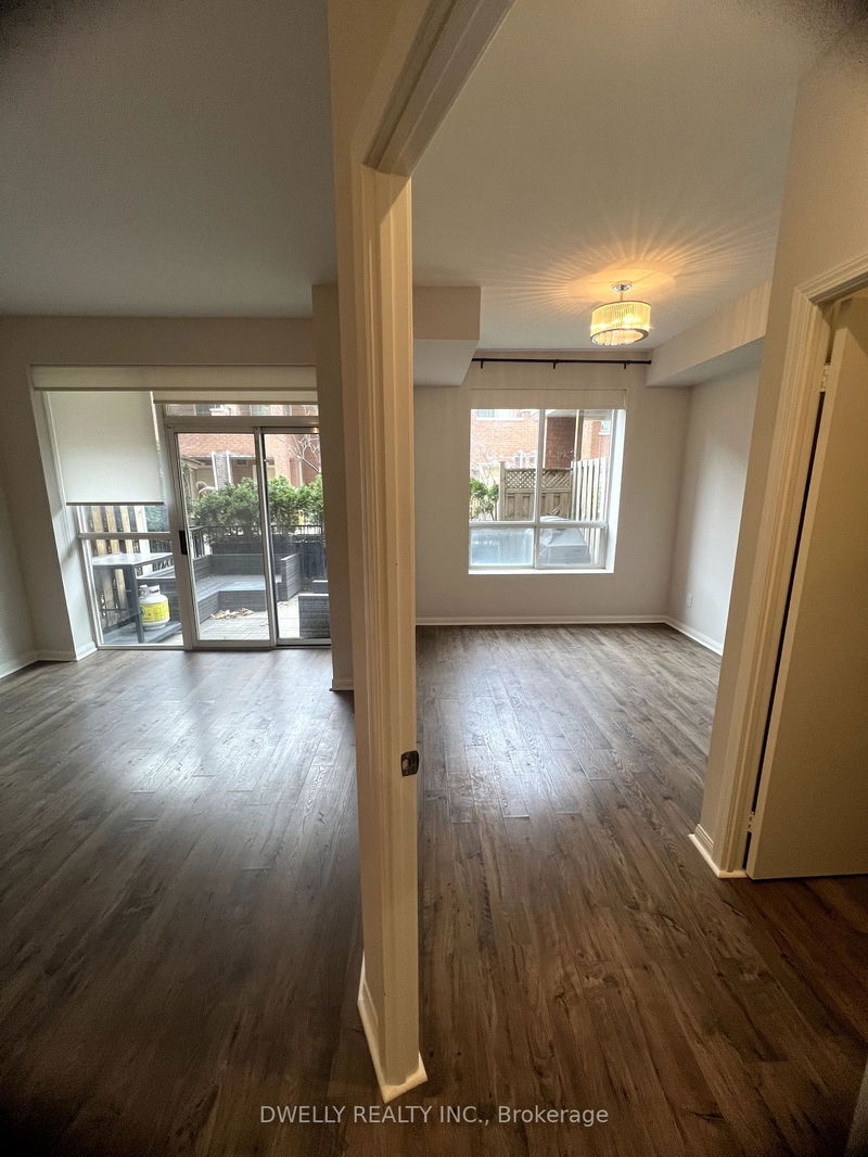 home for lease on 103-1000 King Street W