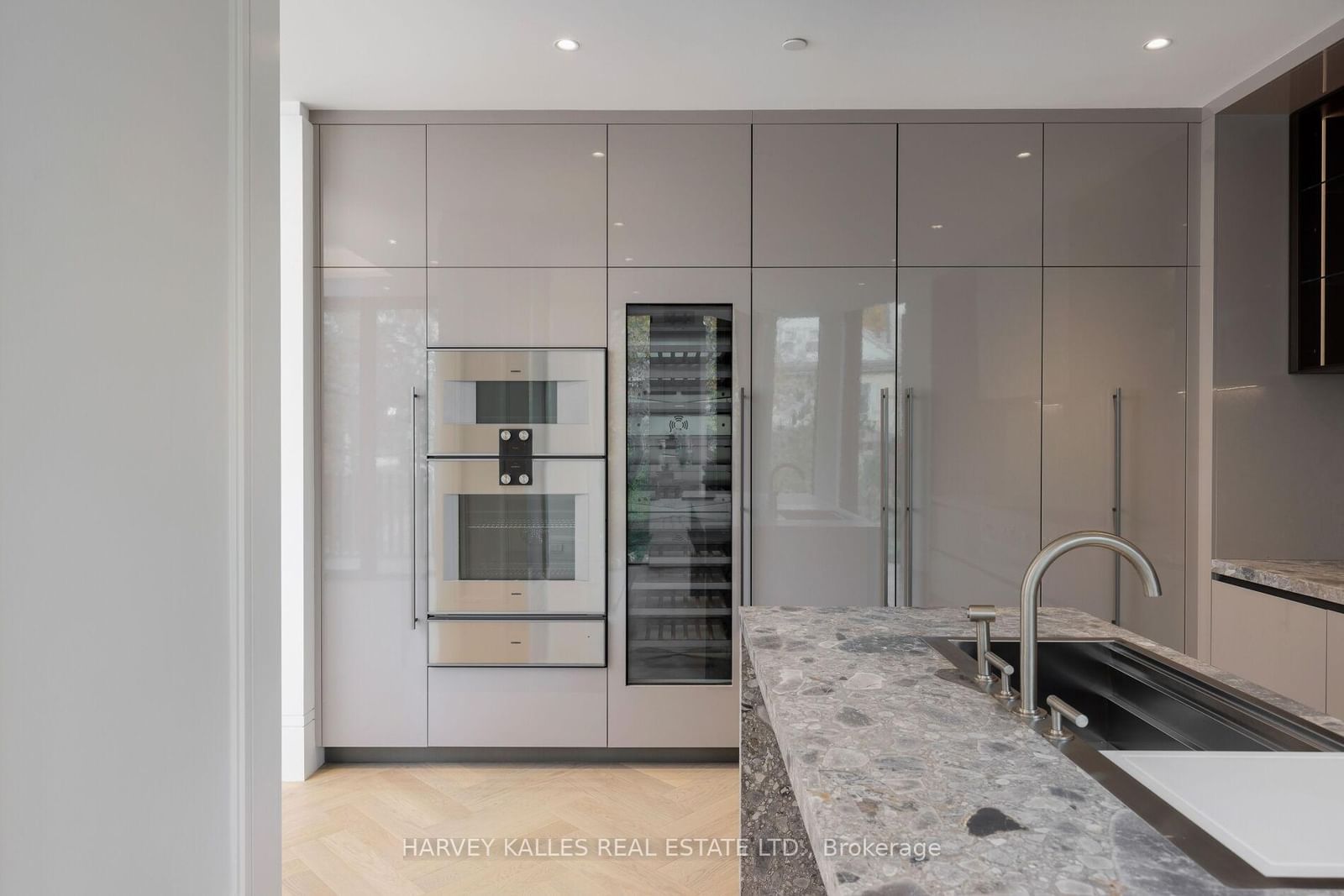 7 Dale Avenue, Unit 203 - Photo 16