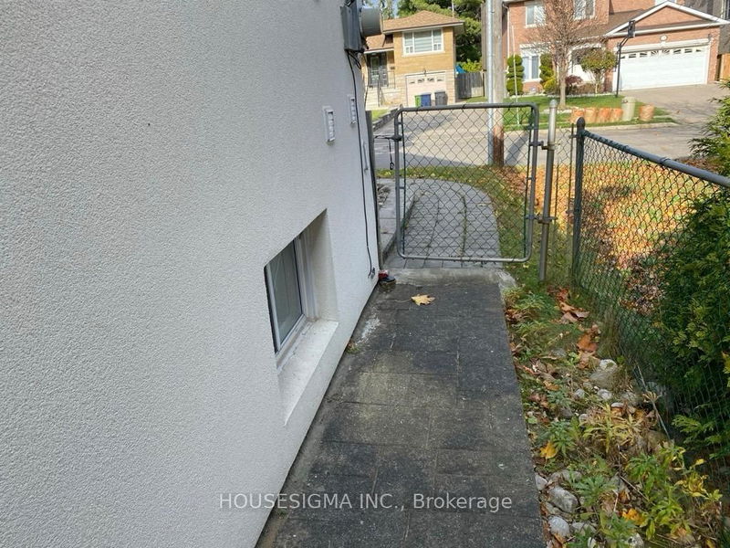 home for lease on 139 Horsham Avenue
