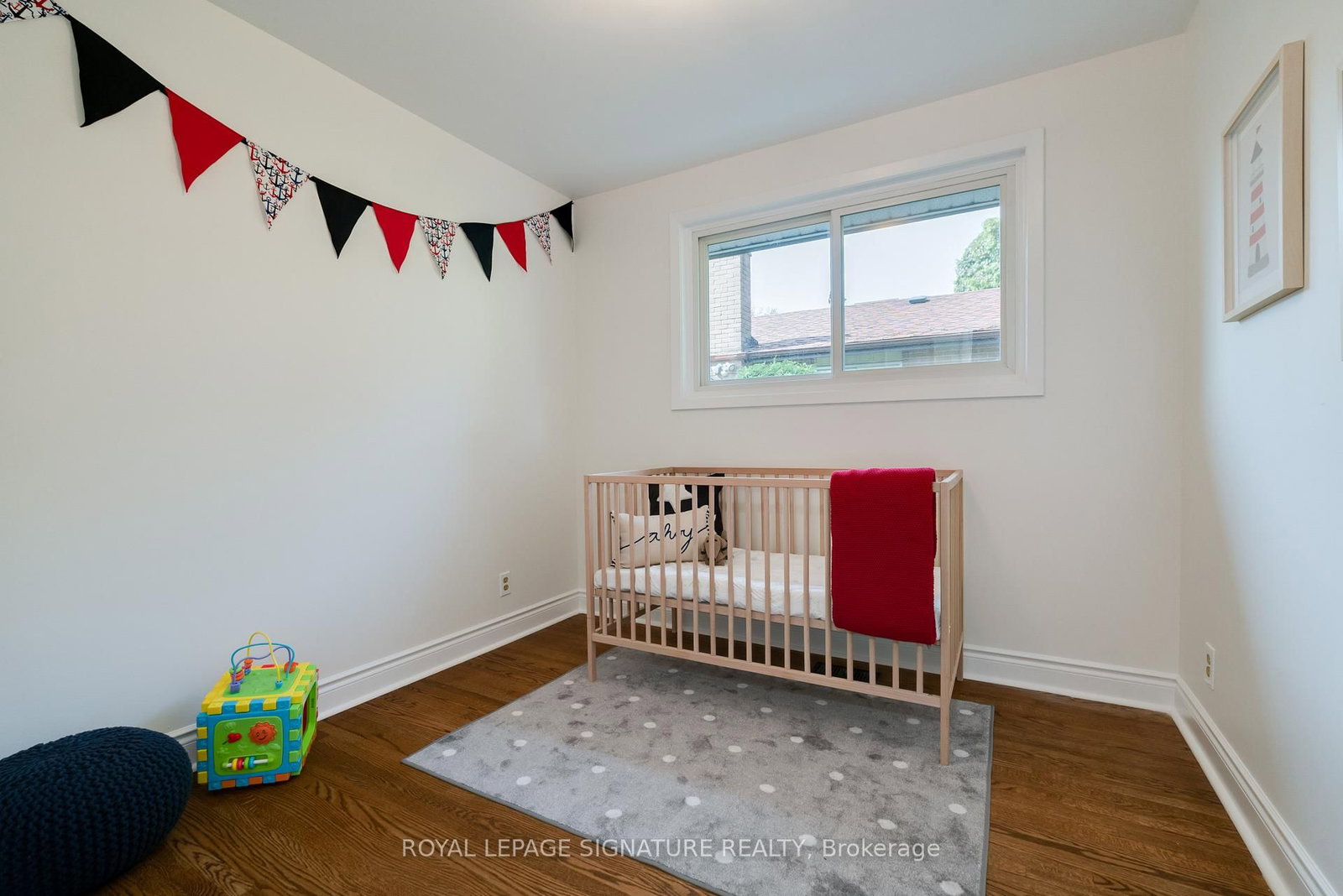 Listing Image 14