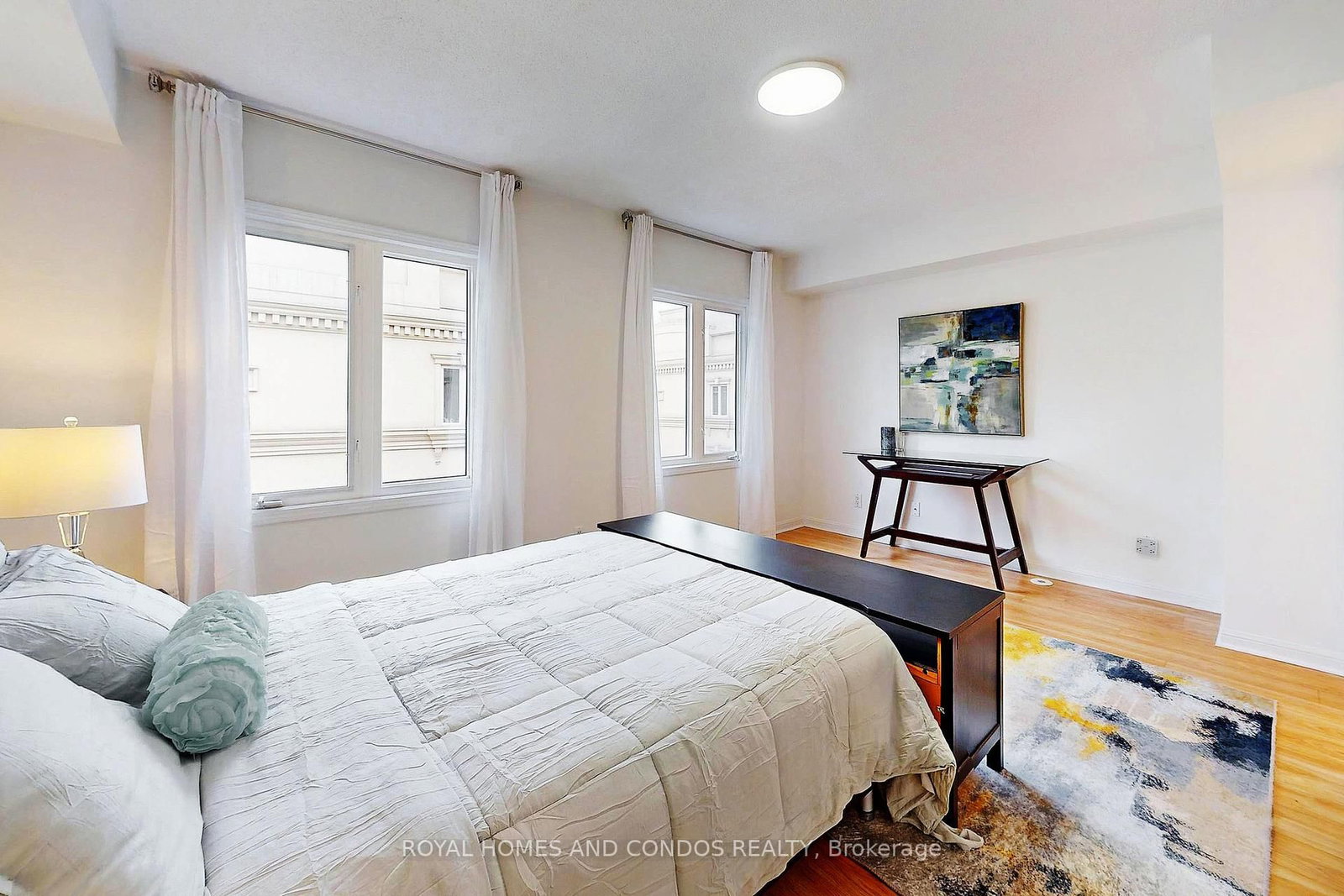 Listing Image 22