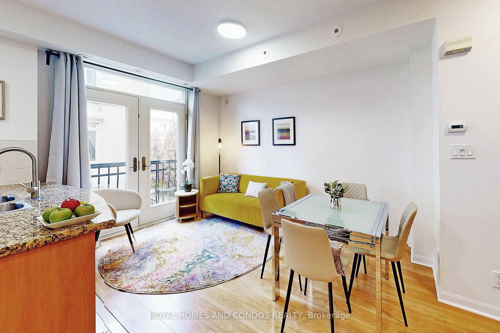 Listing Image 5