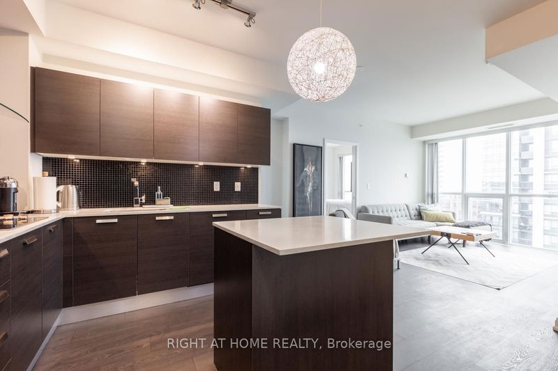 9 Bogert Ave #3001, Toronto, Ontario (MLS C10430307)