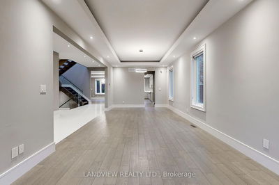 38 Lorraine Dr, Toronto - Willowdale West image-0-3