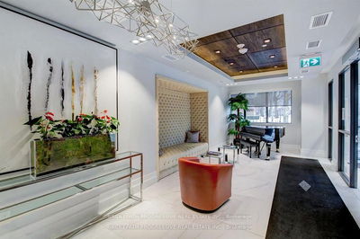 Unit 401 — 3 Southvale Dr, Toronto - Leaside image-0-2