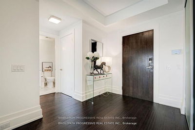 Unit 401 — 3 Southvale Dr, Toronto - Leaside image-0-4
